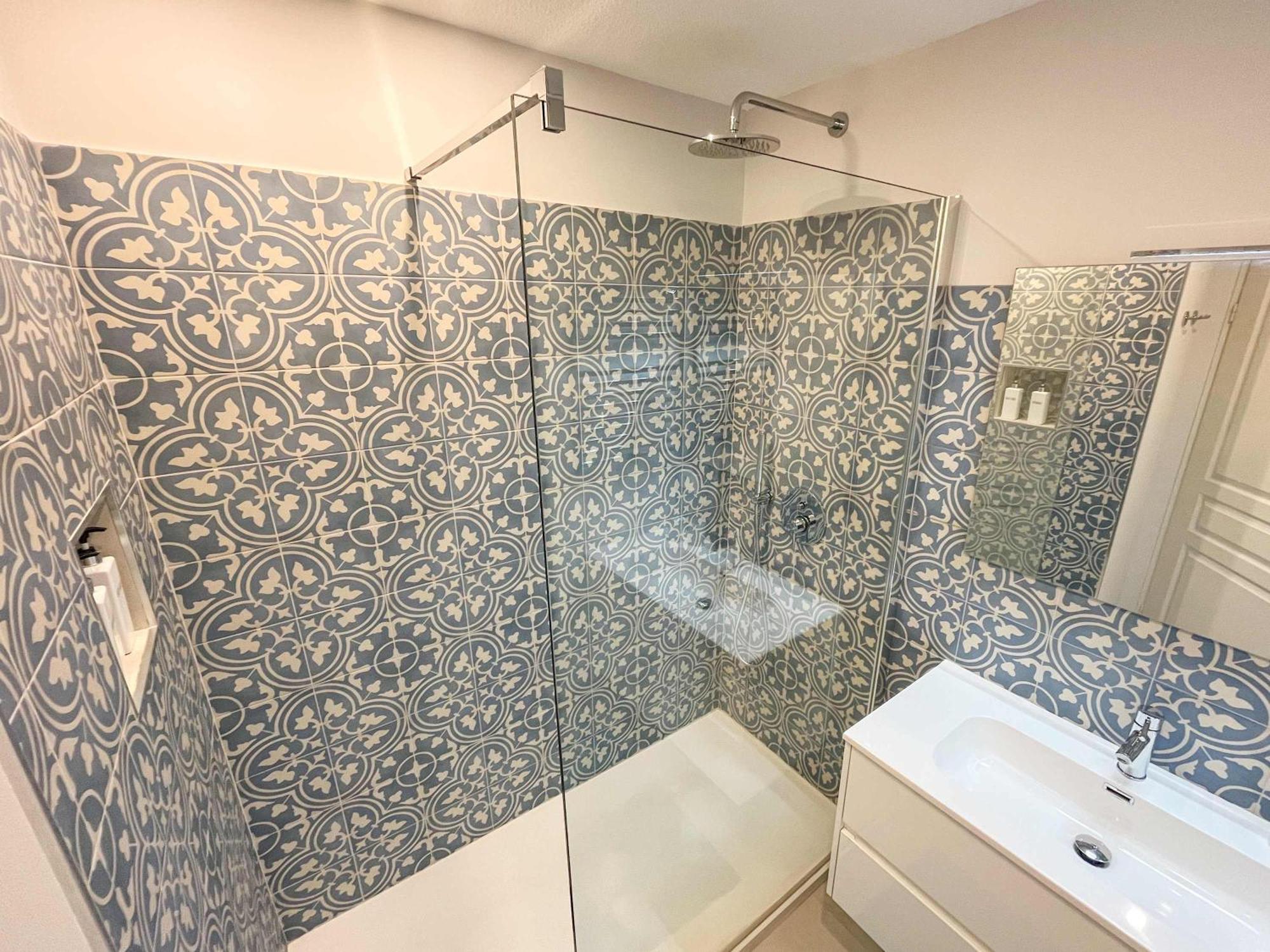 Risso - One Bedroom With Pool, Newly Renovated In Spring 2024 니스 외부 사진